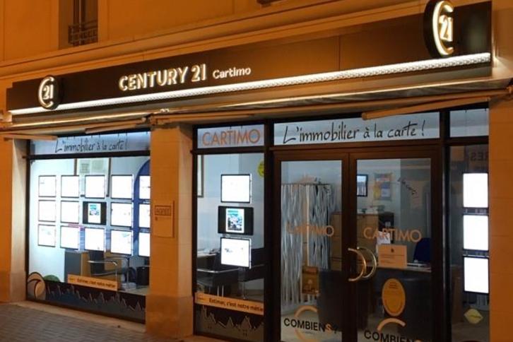 l'équipe de l'agence Cartimo