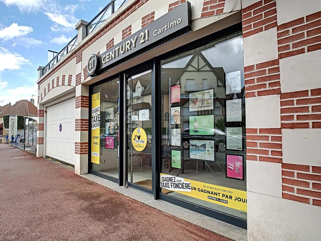 l'équipe de l'agence Cartimo