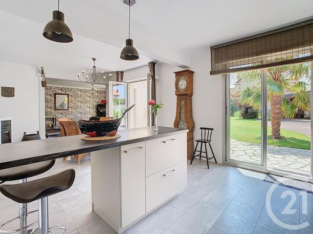 Afficher la photo en grand maison à vendre - 5 pièces - 131.11 m2 - DIVES SUR MER - 14 - BASSE-NORMANDIE - Century 21 Cartimo